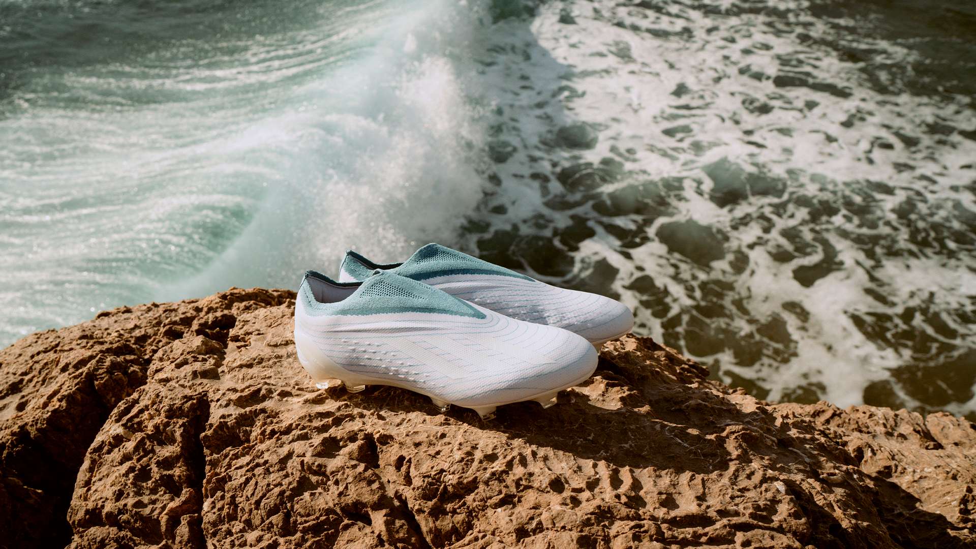 激情燃烧英超赛场火热旋律震撼心灵永不熄灭的梦想之歌